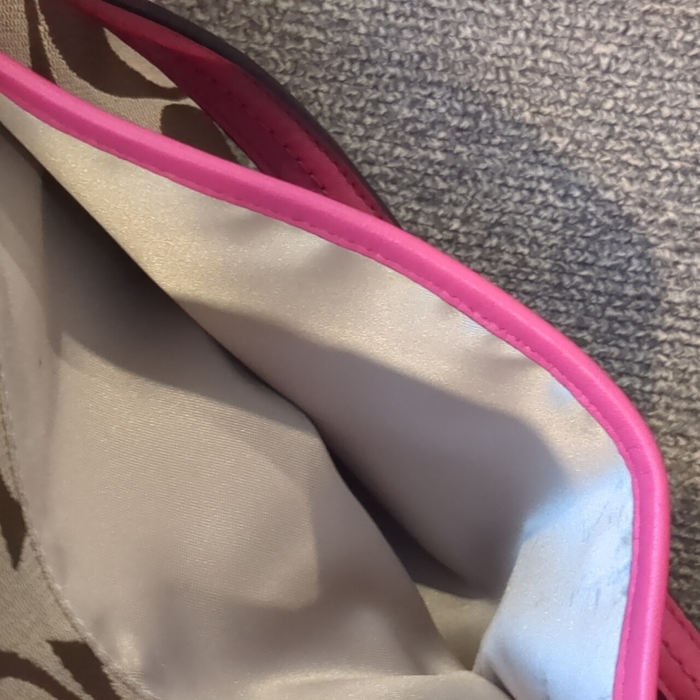 Coach Tote Carry All With Coach Jacquard And Pink Leather Trimp With Zipper - Picture 3 of 12